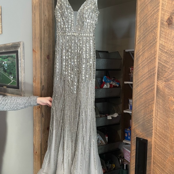 Jovani Size 0 Prom Dress - Picture 2 of 4